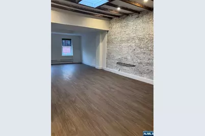 7 Ridgewood Avenue 3rd Floor #3rd Floor, Ridgewood, NJ 07450 - Photo 2