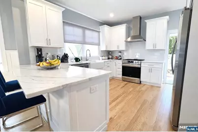 104 Walter Avenue, Hasbrouck Heights, NJ 07604 - Photo 10