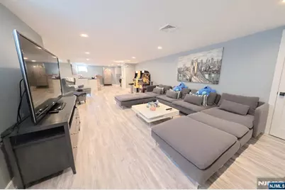 104 Walter Avenue, Hasbrouck Heights, NJ 07604 - Photo 28