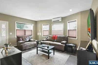 39 Springfield Avenue 1st Floor #1st Floor, Hasbrouck Heights, NJ 07604 - Photo 10