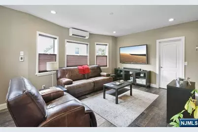 39 Springfield Avenue 1st Floor #1st Floor, Hasbrouck Heights, NJ 07604 - Photo 12