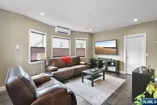 39 Springfield Ave 1st Floor, Hasbrouck Heights, NJ 07604 - Photo 12