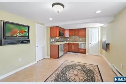 39 Springfield Avenue 1st Floor #1st Floor, Hasbrouck Heights, NJ 07604 - Photo 16