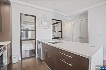 6401 Park Avenue 401 #401, West New York, NJ 07093 - Photo 8