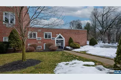 520 Newark Pompton 222 #222, Pequannock Township, NJ 07444 - Photo 2
