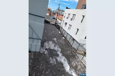 422 Anderson Avenue, Cliffside Park, NJ 07010 - Photo 6