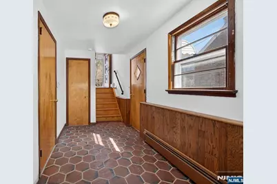 1-20 Kenneth Avenue, Fair Lawn, NJ 07410 - Photo 16