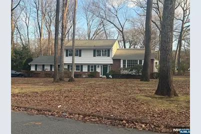 608 Covington Place, Franklin Lakes, NJ 07417 - Photo 1