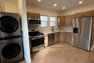 904 Kilsyth Road 1, Elizabeth, NJ 07208 - Photo 2