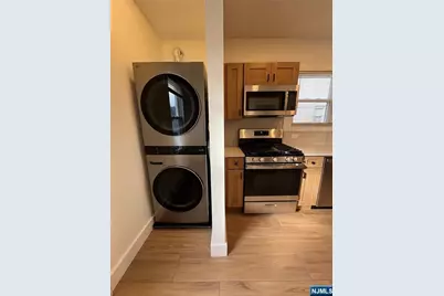 904 Kilsyth Road 1 #1, Elizabeth, NJ 07208 - Photo 4