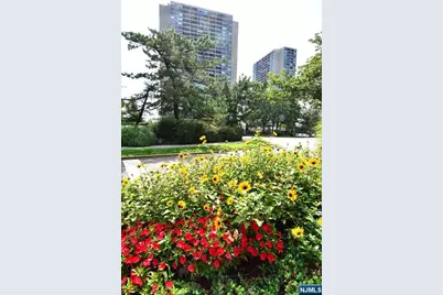 6 Horizon Road 1704 #1704, Fort Lee, NJ 07024 - Photo 32