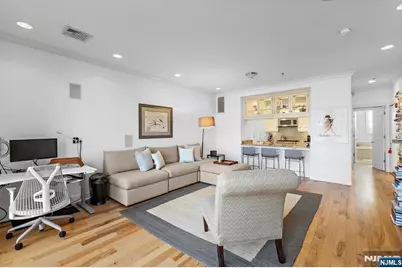 277 Grand Street 211 #211, Jersey City, NJ 07302 - Photo 4