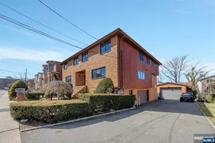 2413 Hammett Ave, Fort Lee, NJ 07024 - Photo 34