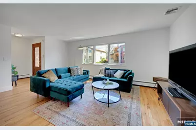 2413 Hammett Avenue, Fort Lee, NJ 07024 - Photo 38