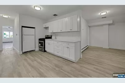 2413 Hammett Avenue, Fort Lee, NJ 07024 - Photo 26