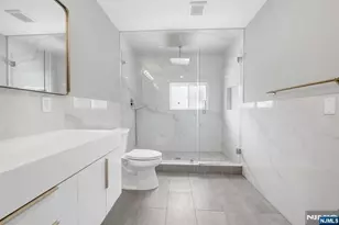 475 Cedar Ln, Paramus, NJ 07652 - Photo 18