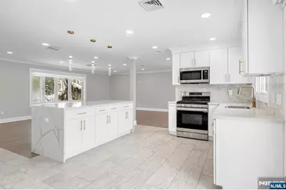 475 Cedar Lane, Paramus, NJ 07652 - Photo 6