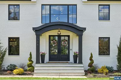 388 Freemans Lane, Franklin Lakes, NJ 07417 - Photo 4