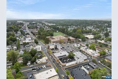 96 S Washington Avenue, Bergenfield, NJ 07621 - Photo 2