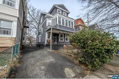 1053 Hunterdon Street, Newark, NJ 07112 - Photo 46