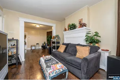 1053 Hunterdon Street, Newark, NJ 07112 - Photo 4