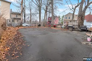 267-269 Leslie St, Newark, NJ 07112 - Photo 28