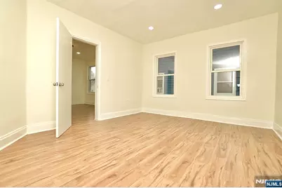 81 Berkeley Avenue, Bloomfield, NJ 07003 - Photo 26