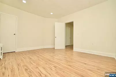 81 Berkeley Avenue, Bloomfield, NJ 07003 - Photo 22