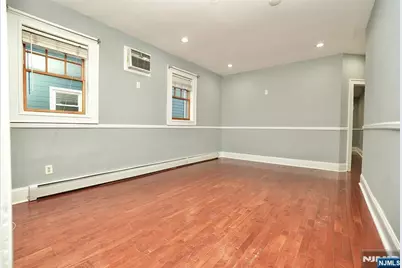 81 Berkeley Avenue, Bloomfield, NJ 07003 - Photo 4