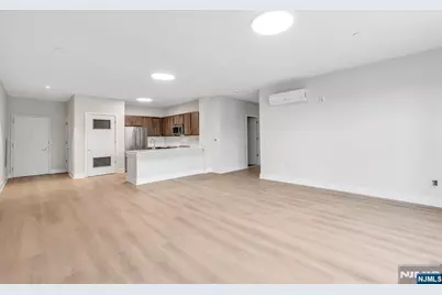 1 Center Street 306 #306, Clifton, NJ 07011 - Photo 6