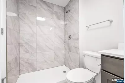 1 Center Street 306 #306, Clifton, NJ 07011 - Photo 12