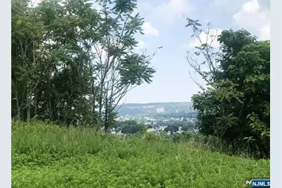 6 Columbus Avenue, Totowa, NJ 07512 - Photo 1