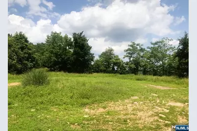 6 Columbus Avenue, Totowa, NJ 07512 - Photo 2