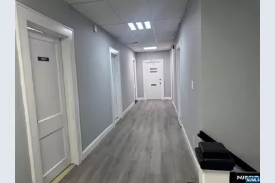 356-368 Cedar Lane 7 #7, Teaneck Township, NJ 07666 - Photo 4