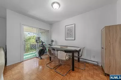1111 River Road E20 #E20, Edgewater, NJ 07020 - Photo 6