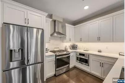 5201 Rio Vista Lane, Northvale, NJ 07647 - Photo 8