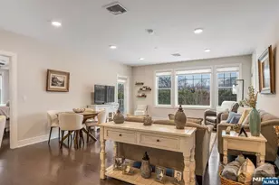 5201 Rio Vista Ln, Northvale, NJ 07647 - Photo 10