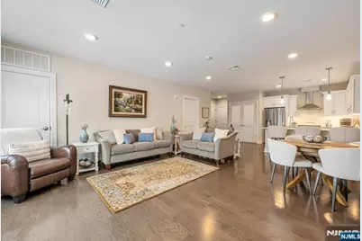 5201 Rio Vista Lane, Northvale, NJ 07647 - Photo 14