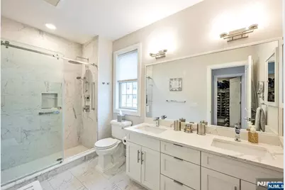 5201 Rio Vista Lane, Northvale, NJ 07647 - Photo 18