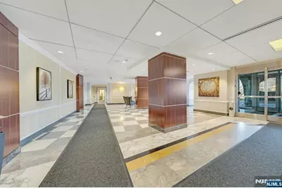 2100 Linwood Avenue 22P #22P, Fort Lee, NJ 07024 - Photo 2