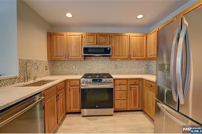 6014 Tudor Drive 6014 #6014, Pequannock Township, NJ 07444 - Photo 8