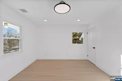 177 Rockwood Place, Englewood, NJ 07631 - Photo 28