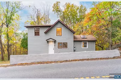 292 Macopin Road, Bloomingdale, NJ 07403 - Photo 1