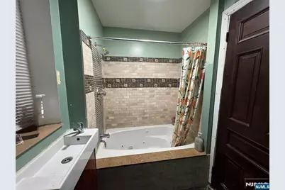 209 Mount Prospect Avenue 33 #33, Newark, NJ 07104 - Photo 2