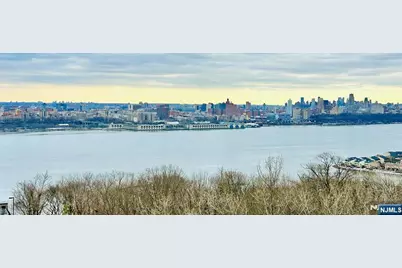 1512 Palisade Avenue 10P #10P, Fort Lee, NJ 07024 - Photo 6