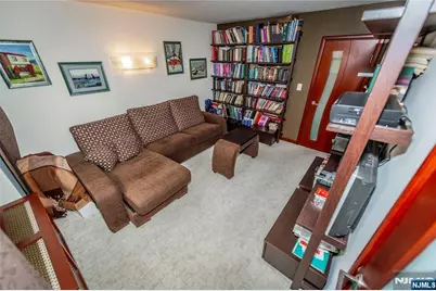 250 Gorge 8 C #8 C, Cliffside Park, NJ 07010 - Photo 32