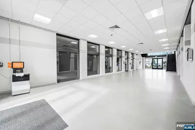 1 Lethbridge Plaza 33 #33, Mahwah, NJ 07430 - Photo 16