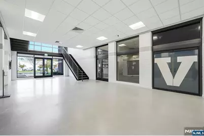 1 Lethbridge Plaza 20 #20, Mahwah, NJ 07430 - Photo 2