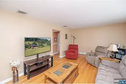 100 Eyland Avenue, Roxbury Township, NJ 07876 - Photo 12