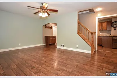 25-30 Morlot Avenue, Fair Lawn, NJ 07410 - Photo 4